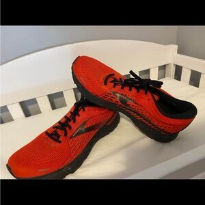 Brooks Men's Red Running Shoes
